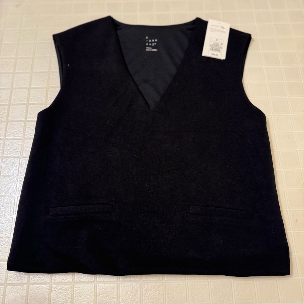 Women's Sandwash Vest - A New Day: Heavyweight Doubleknit, V Neck Black Size S - Picture 5 of 6
